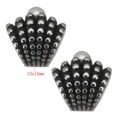 Bead seashell with pearl surgical steel