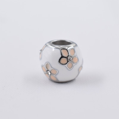Bead with a silver flower surgical steel