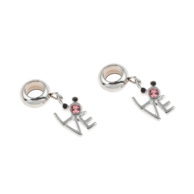 Očko s přívěskem s nápisem LOVE chirurgická ocel