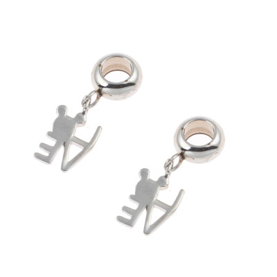 Očko s přívěskem s nápisem LOVE chirurgická ocel