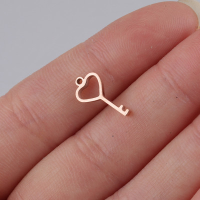 Přívěsek klíček ve třech barevných variantách