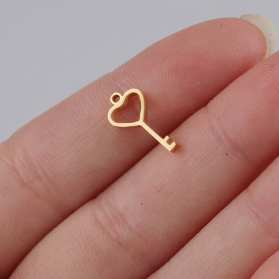 Přívěsek klíček ve třech barevných variantách