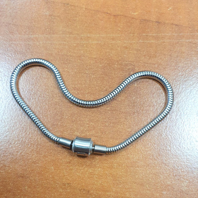 Náramek hadinka s matným zapínáním chirurgická ocel