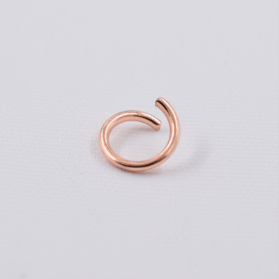 Spojovací kroužek  8 x 0,8mm ROSE GOLD z chirurgické oceli otevřený