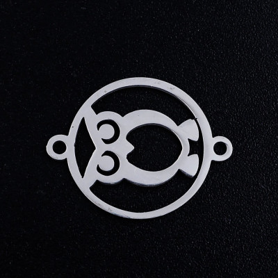 Wheel connector with owl in two color variants made of surgical steel