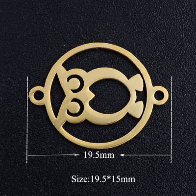 Wheel connector with owl in two color variants made of surgical steel