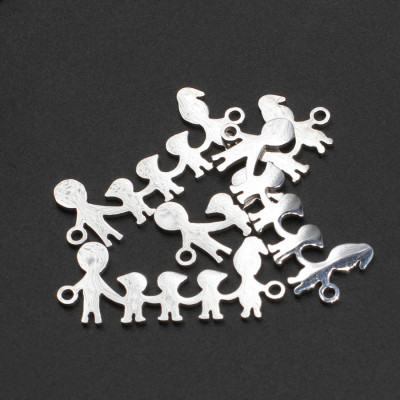 Konektor šťastná rodina 3 děti  tři chlapečci ve dvou barevných variantách z chirurgické oceli