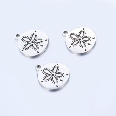 Pendant wheel with a flower, surgical steel, two color variants