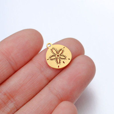 Pendant wheel with a flower, surgical steel, two color variants