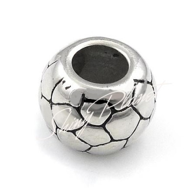 Large bead with surgical steel