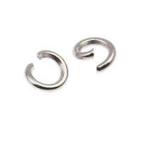 Connecting ring 4 x 0.8 mm made of surgical steel