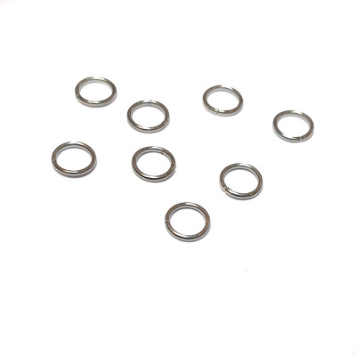 Spojovací kroužek uzavřený 4 x 0,5mm z chirurgické oceli