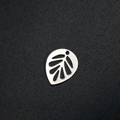 Pendant leaf cut through surgical steel