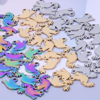 Přívěsek malý ptáček světvičkou chirurgická ocel