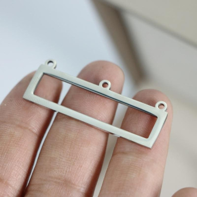 Connector rectangle with three eyelets, surgical steel