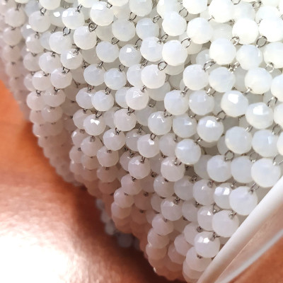 Řetízkovina s barevnými fasetovanými perličkami