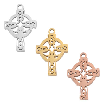 Přívěsek kříž chirurgická ocel tři varianty