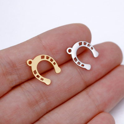 Horseshoe pendant, surgical steel, two color variants