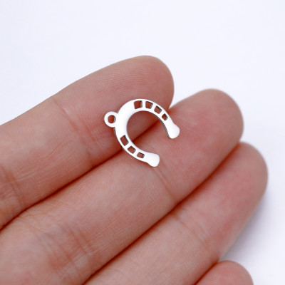 Horseshoe pendant, surgical steel, two color variants