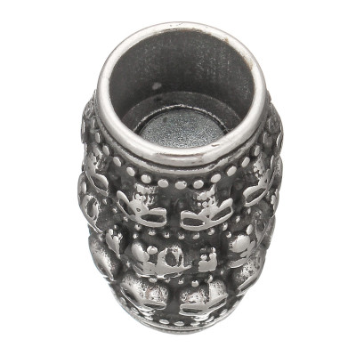 Magnetic fastening of rollers with surgical steel skulls