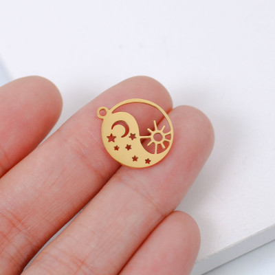 Přívěsek noc a den chirurgická ocel dvě barevné varianty