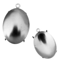 Pendant oval with straps for attaching doublets