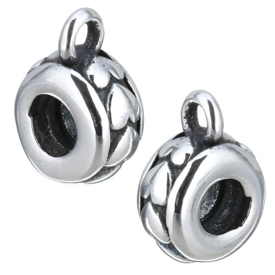 Bead with an eyelet decorated with hearts, surgical steel