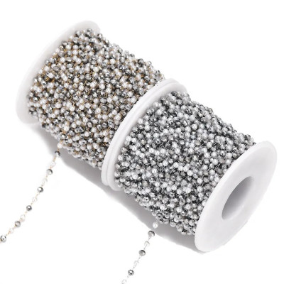 Řetízkovina s bílými perličkami