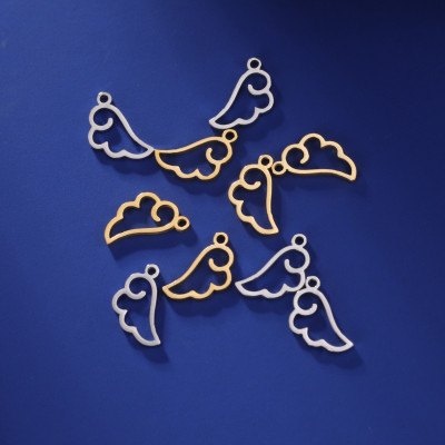 Pendant small angel wing two variants surgical steel