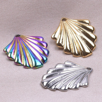 Pendant three color variants surgical steel