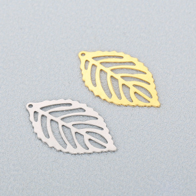 Pendant cut leaf two color variants surgical steel
