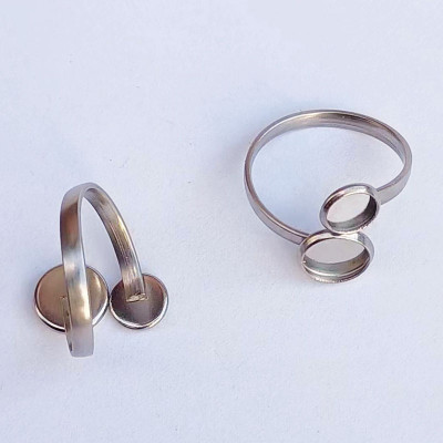 Ring with round bowls, surgical steel, two variants