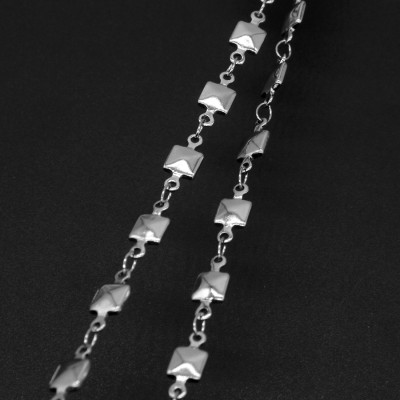 Chain with squares surgical steel