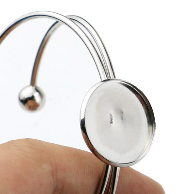 Bracelet with bowl size 20mm made of surgical steel