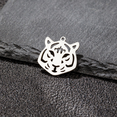 Pendant tiger surgical steel