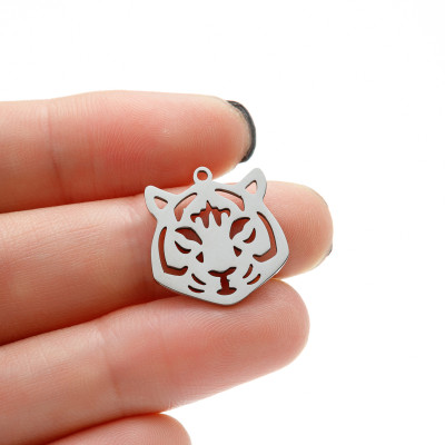 Pendant tiger surgical steel