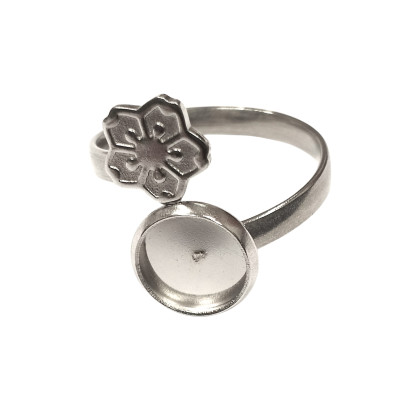 Ring with round bowl and flower surgical steel