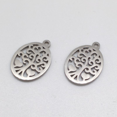 Pendant oval with tree surgical steel