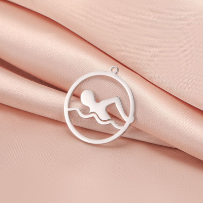 Přívěsek plavkyně chirurgická ocel