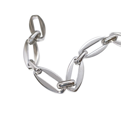 Fine chain with 3.5 mm plastic black balls surgical steel