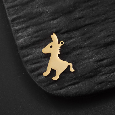 Přívěsek oslík chirurgická ocel dvě varianty