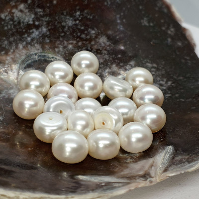 Pearl freshwater white 9-9,5mm half drilled