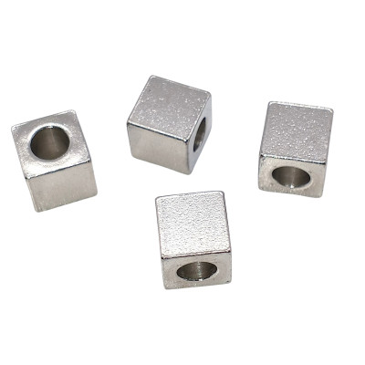 Cube 6 x 6mm