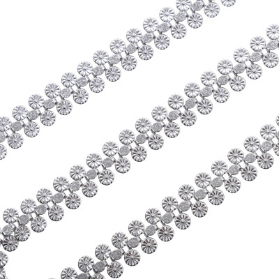 Fine chain with oval eyelets surgical steel
