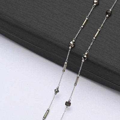 Fine chain with oval eyelets surgical steel