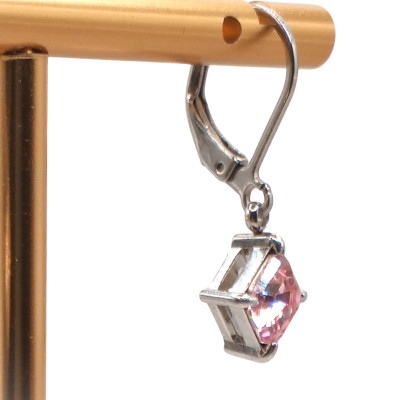 Cloverleaf pendant in two color combinations of surgical steel