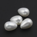 Laboratory pearls of white teardrop