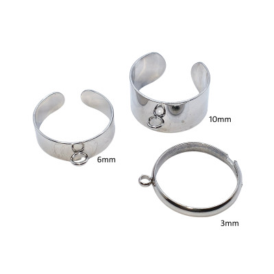 Adjustable ring with a round bowl for sticking a cabochon, surgical steel