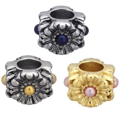 Bead flower in three colors of surgical steel