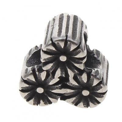 Korálek s velkým průvlekem spojené kytičky chirurgická ocel